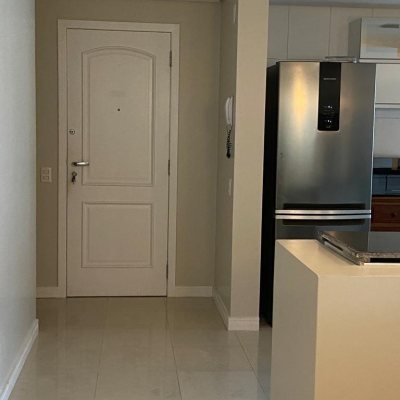 Apartamentos com 149m², 4 quartos, 1 suíte, 2 garagens, no bairro Campinas em São José