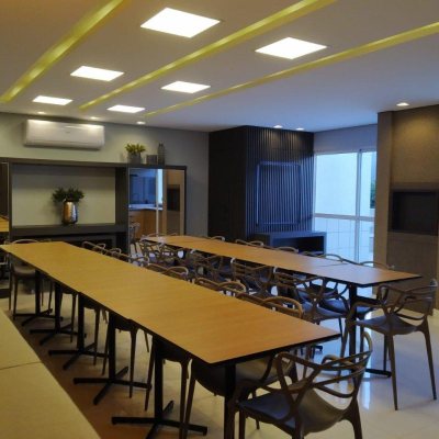 Apartamentos com 149m², 4 quartos, 1 suíte, 2 garagens, no bairro Campinas em São José