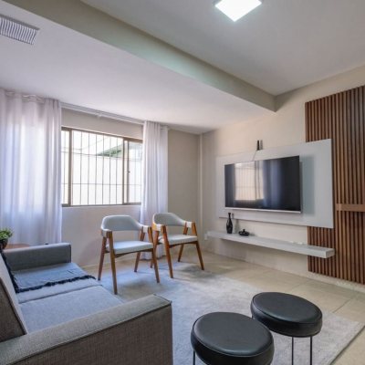 Cobertura com 221m², 3 quartos, 1 suíte, 1 garagem, no bairro Centro em Florianópolis