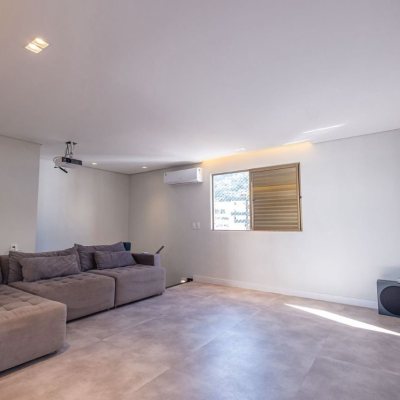 Cobertura com 221m², 3 quartos, 1 suíte, 1 garagem, no bairro Centro em Florianópolis