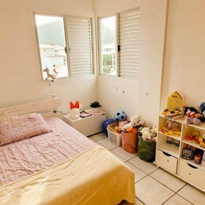 Cobertura com 226m², 4 quartos, 2 suítes, 2 garagens, no bairro Ingleses em Florianópolis