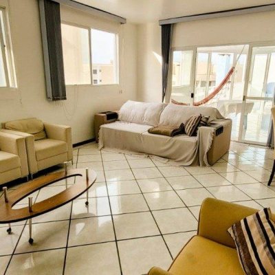 Cobertura com 226m², 4 quartos, 2 suítes, 2 garagens, no bairro Ingleses em Florianópolis