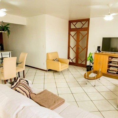 Cobertura com 226m², 4 quartos, 2 suítes, 2 garagens, no bairro Ingleses em Florianópolis