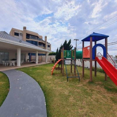 Cobertura com 226m², 4 quartos, 2 suítes, 2 garagens, no bairro Ingleses em Florianópolis