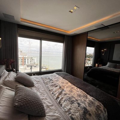 Apartamentos com 131m², 3 quartos, 3 suítes, 3 garagens, no bairro Agronômica em Florianópolis