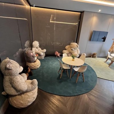 Apartamentos com 131m², 3 quartos, 3 suítes, 3 garagens, no bairro Agronômica em Florianópolis