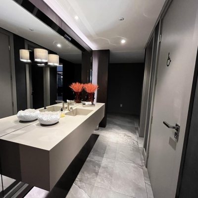 Apartamentos com 131m², 3 quartos, 3 suítes, 3 garagens, no bairro Agronômica em Florianópolis