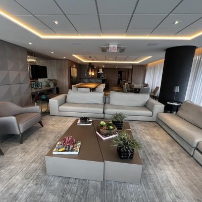 Apartamentos com 131m², 3 quartos, 3 suítes, 3 garagens, no bairro Agronômica em Florianópolis