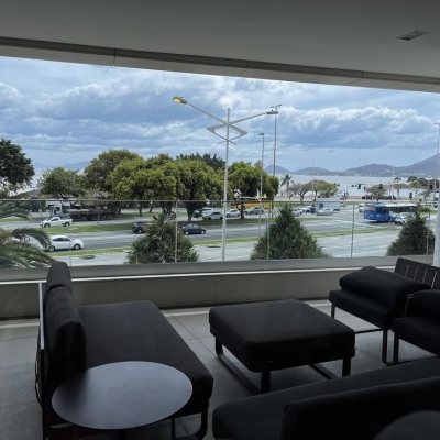 Apartamentos com 131m², 3 quartos, 3 suítes, 3 garagens, no bairro Agronômica em Florianópolis