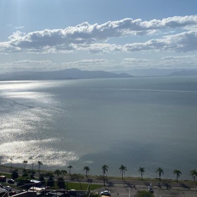 Apartamentos com 131m², 3 quartos, 3 suítes, 3 garagens, no bairro Agronômica em Florianópolis