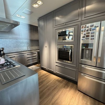 Apartamentos com 131m², 3 quartos, 3 suítes, 3 garagens, no bairro Agronômica em Florianópolis