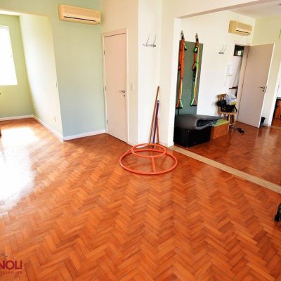 Casa Residencial/Comercial com 250m², 2 garagens, no bairro Centro em Florianópolis