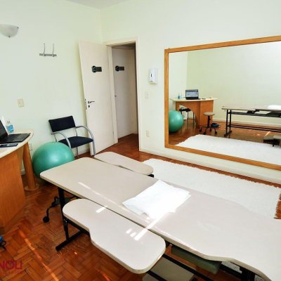 Casa Residencial/Comercial com 250m², 2 garagens, no bairro Centro em Florianópolis