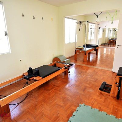 Casa Residencial/Comercial com 250m², 2 garagens, no bairro Centro em Florianópolis