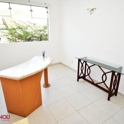 Casa Residencial/Comercial com 250m², 2 garagens, no bairro Centro em Florianópolis