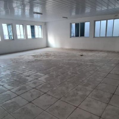 Predio com 702m², no bairro Centro em Florianópolis