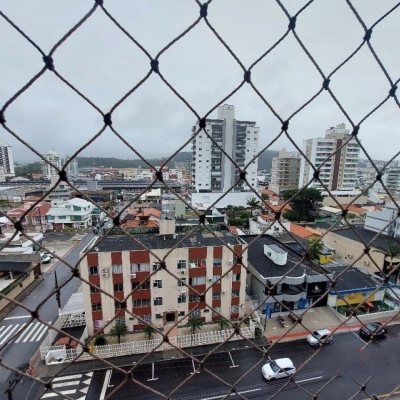 Apartamentos com 98m², 3 quartos, 1 suíte, 1 garagem, no bairro Kobrasol em São José