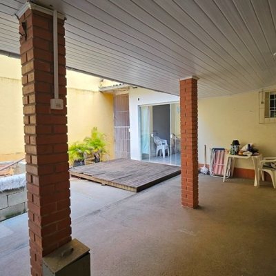 Casa Residencial/Comercial com 190m², 2 garagens, no bairro Centro em Florianópolis