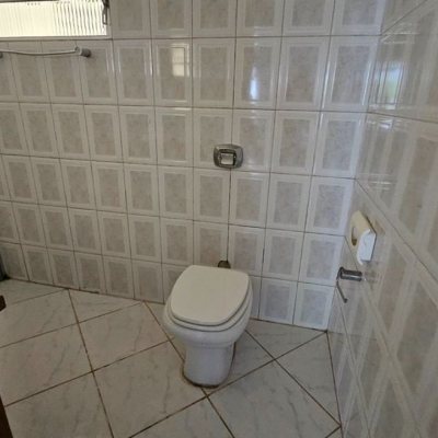 Casa Residencial/Comercial com 190m², 2 garagens, no bairro Centro em Florianópolis