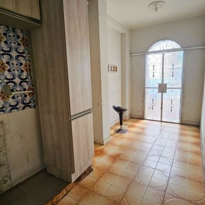 Casa Residencial/Comercial com 190m², 2 garagens, no bairro Centro em Florianópolis