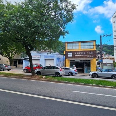 Casa Residencial/Comercial com 190m², 2 garagens, no bairro Centro em Florianópolis