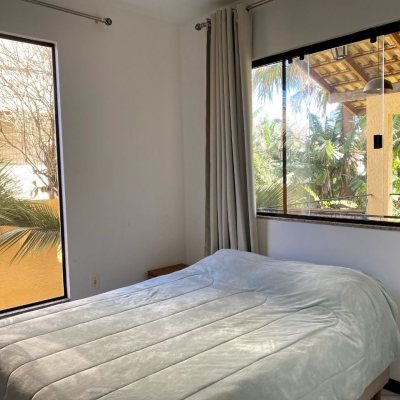 Casa Residencial com 189m², 4 quartos, 3 garagens, no bairro Campeche em Florianópolis