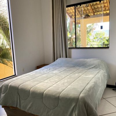 Casa Residencial com 189m², 4 quartos, 3 garagens, no bairro Campeche em Florianópolis