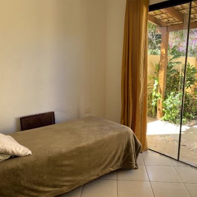 Casa Residencial com 189m², 4 quartos, 3 garagens, no bairro Campeche em Florianópolis