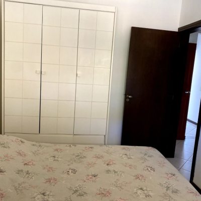 Casa Residencial com 189m², 4 quartos, 3 garagens, no bairro Campeche em Florianópolis