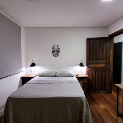 Casa Residencial com 350m², 5 quartos, 3 suítes, 5 garagens, no bairro Lagoa Da Conceição em Florianópolis