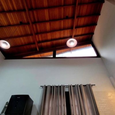 Casa Residencial com 350m², 5 quartos, 3 suítes, 5 garagens, no bairro Lagoa Da Conceição em Florianópolis