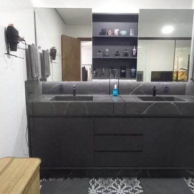 Casa Residencial com 350m², 5 quartos, 3 suítes, 5 garagens, no bairro Lagoa Da Conceição em Florianópolis