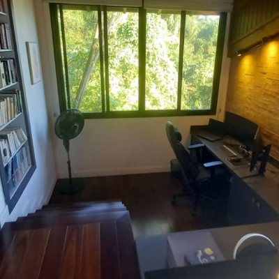 Casa Residencial com 350m², 5 quartos, 3 suítes, 5 garagens, no bairro Lagoa Da Conceição em Florianópolis