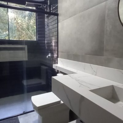 Casa Residencial com 350m², 5 quartos, 3 suítes, 5 garagens, no bairro Lagoa Da Conceição em Florianópolis