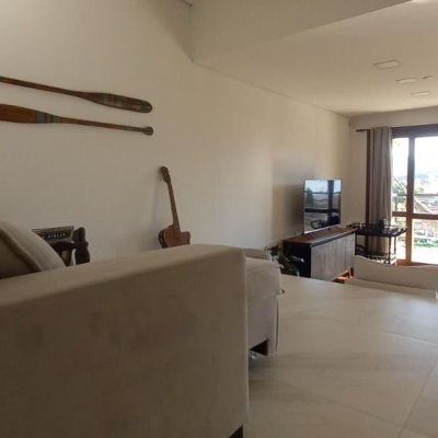 Casa Residencial com 350m², 5 quartos, 3 suítes, 5 garagens, no bairro Lagoa Da Conceição em Florianópolis