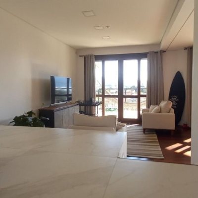 Casa Residencial com 350m², 5 quartos, 3 suítes, 5 garagens, no bairro Lagoa Da Conceição em Florianópolis