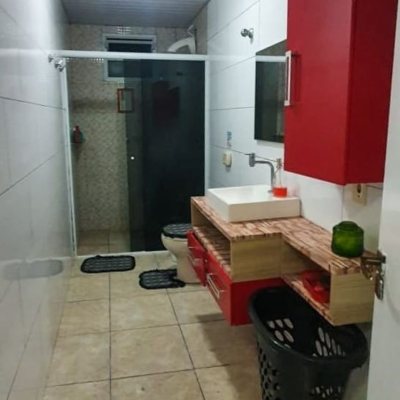 Casa Residencial com 200m², 5 quartos, 1 suíte, 4 garagens, no bairro Ingleses em Florianópolis