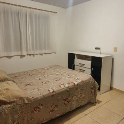 Casa Residencial com 200m², 5 quartos, 1 suíte, 4 garagens, no bairro Ingleses em Florianópolis