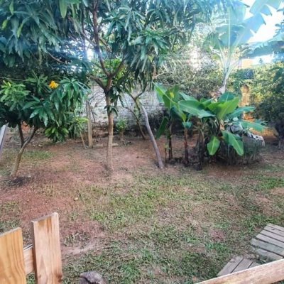 Casa Residencial com 200m², 5 quartos, 1 suíte, 4 garagens, no bairro Ingleses em Florianópolis