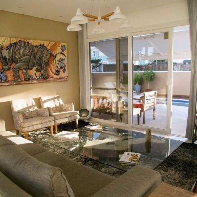 Casa Residencial com 436m², 5 quartos, 4 suítes, 4 garagens, no bairro Jurerê Internacional em Florianópolis