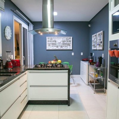 Casa Residencial com 436m², 5 quartos, 4 suítes, 4 garagens, no bairro Jurerê Internacional em Florianópolis