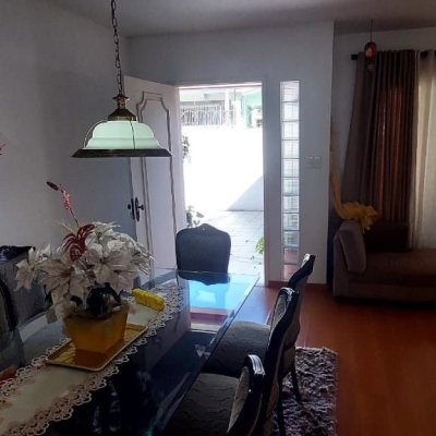 Casa Residencial com 158m², 4 quartos, 2 suítes, 2 garagens, no bairro Canto em Florianópolis