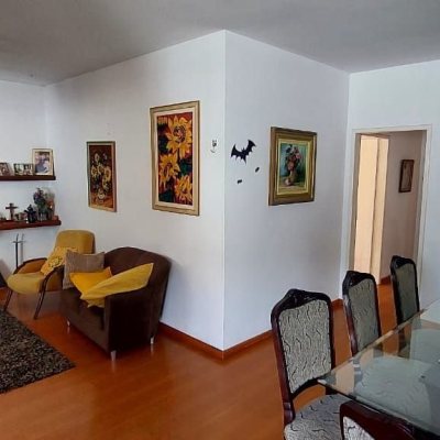 Casa Residencial com 158m², 4 quartos, 2 suítes, 2 garagens, no bairro Canto em Florianópolis