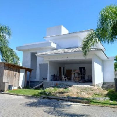 Casa em Condomínio com 280m², 4 quartos, 4 suítes, 2 garagens, no bairro Vargem Pequena em Florianópolis
