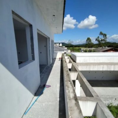 Casa em Condomínio com 280m², 4 quartos, 4 suítes, 2 garagens, no bairro Vargem Pequena em Florianópolis