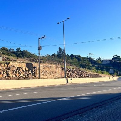Terreno Comercial/Residencial com 3069m², no bairro Itacorubi em Florianópolis