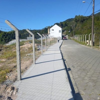 Terreno Comercial/Residencial com 3069m², no bairro Itacorubi em Florianópolis