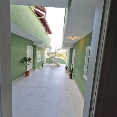 Casa Residencial com 484m², 14 quartos (sendo 3 suítes), 6 garagens, no bairro Armação Do Pântano Do Sul em Florianópolis