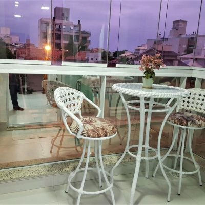 Apartamentos com 60m², 1 quarto, 1 suíte, 1 garagem, no bairro Armação Piedade em Governador Celso Ramos