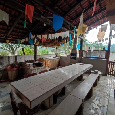 Sitio com 200m², 3 quartos, 1 suíte, 2 garagens, no bairro Sorocaba De Dentro em Biguaçu